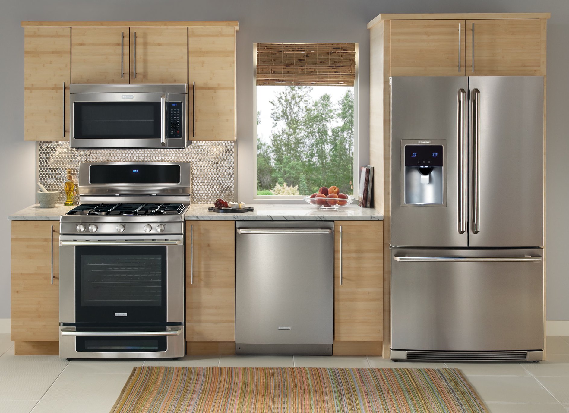 stainless steel kitchen appliances