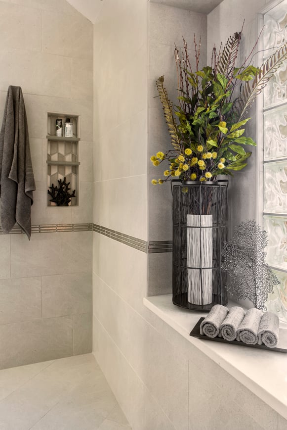 A Curbless Shower Transforms a 1997 Master Bath