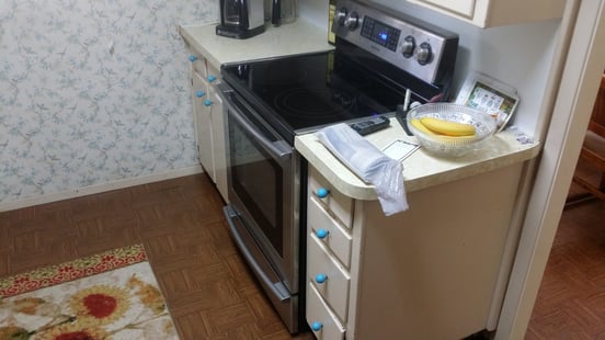 Kitchen before remodel