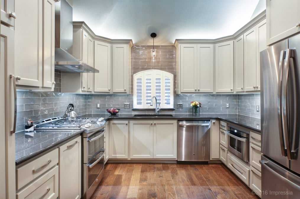 Outdated Kitchen Gets a Modern Makeover