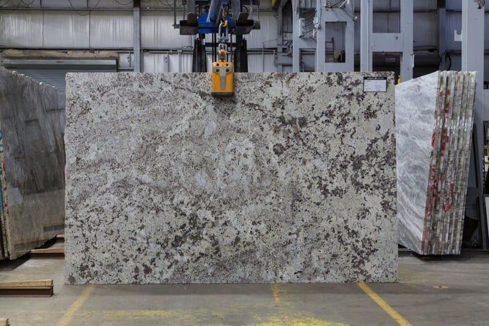 Natural Stone vs. Engineered Stone: What is best for Kitchen Counters?