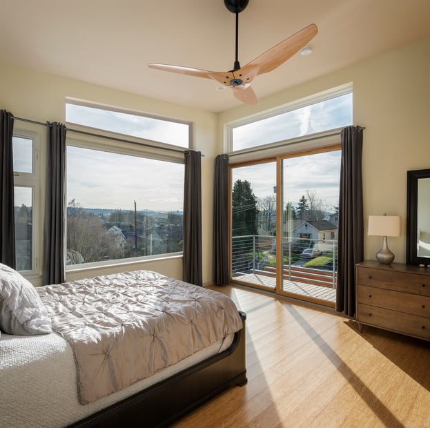 Bright-Haiku-Fan-convention-Seattle-Contemporary-Bedroom-Remodeling-ideas-with-balcony-deck-bamboo-hardwoods-bed-bedding-ceiling-fans-curta