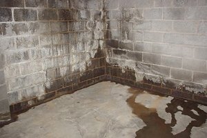 water-proofing-basement_e1518b7d8e5fbd1cfcf816dd4cc5ab5c_3x2_jpg_300x200_q85