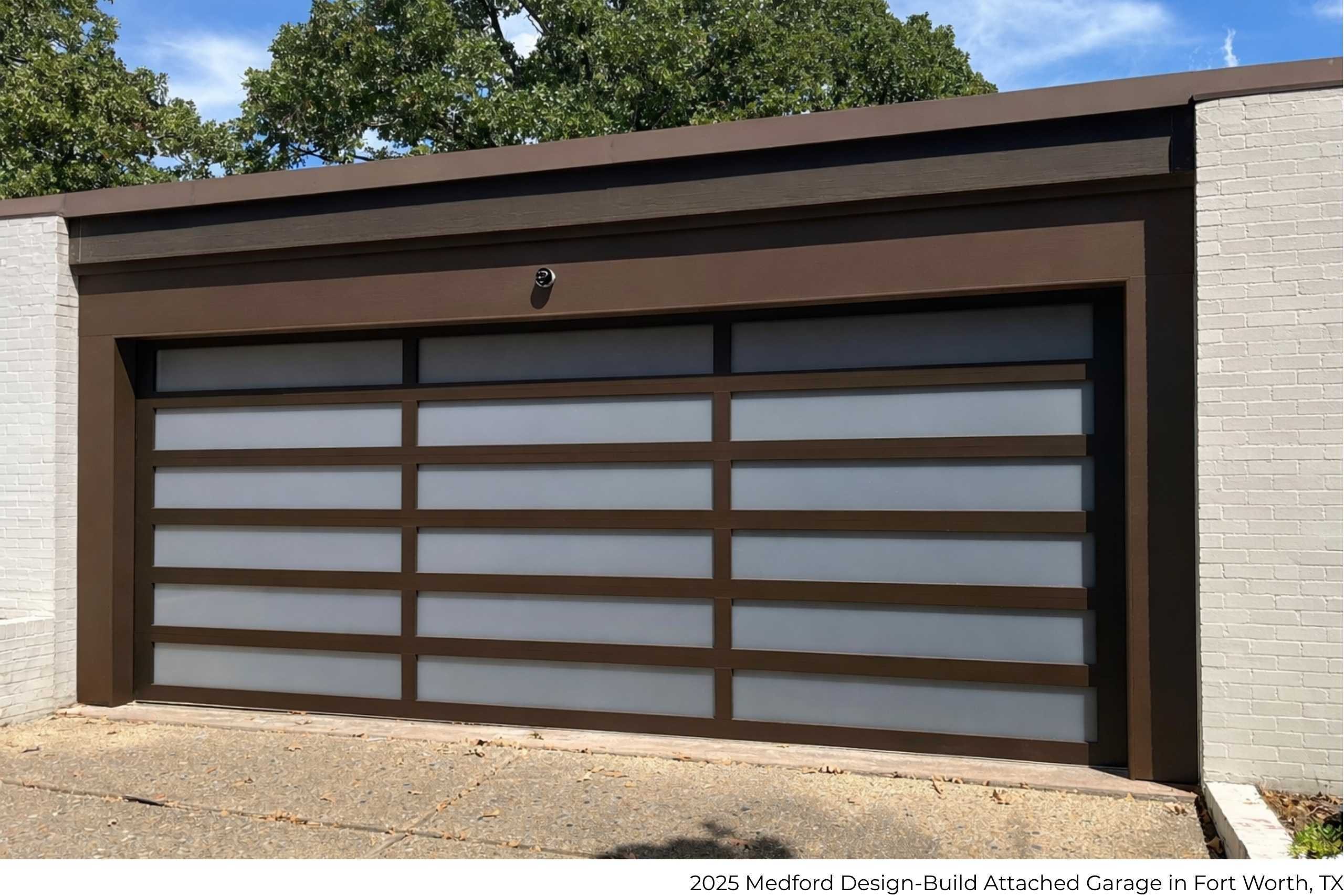 Medford Design-Build attached garage in Fort Worth, TX
