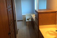 From Cramped to Classy: A Compact Bathroom Transformation