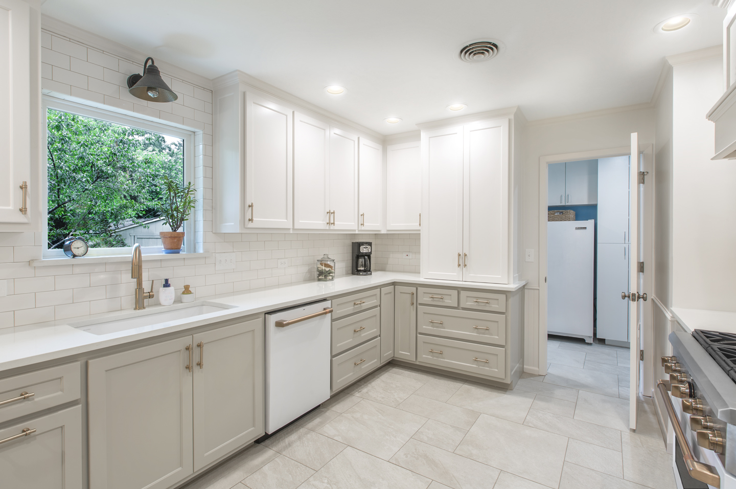 A 50-Year-Old Kitchen Gets a Stunning Upgrade