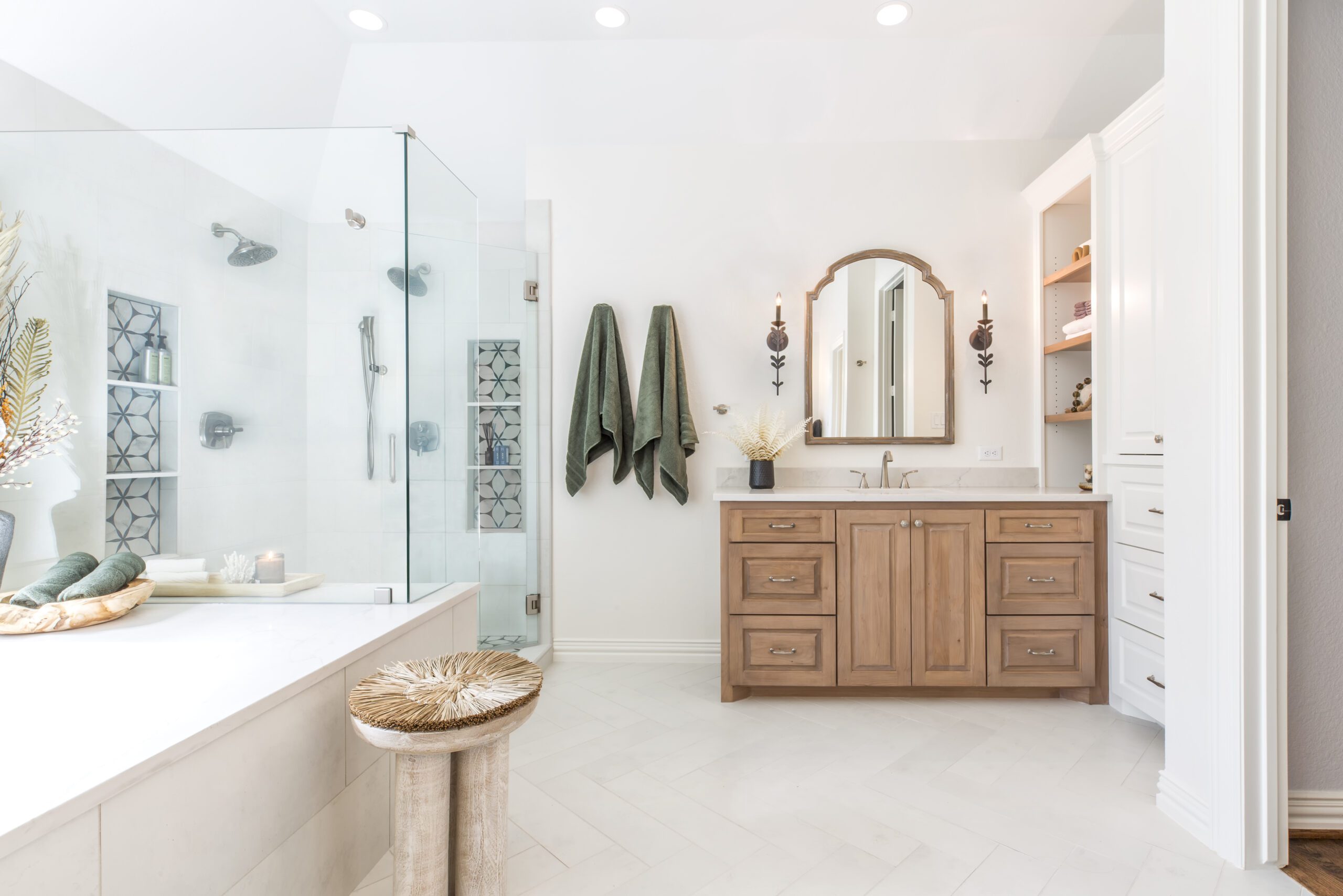 A Southlake, TX Master Bathroom Remodel: Luxury Meets Functionality A Southlake, TX Master Bathroom Remodel: Luxury Meets Functionality