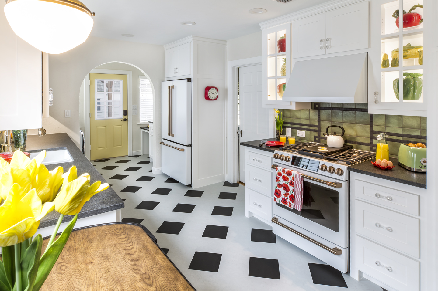 Re-inventing A 1940’s Retro Kitchen: Medford Remodeling