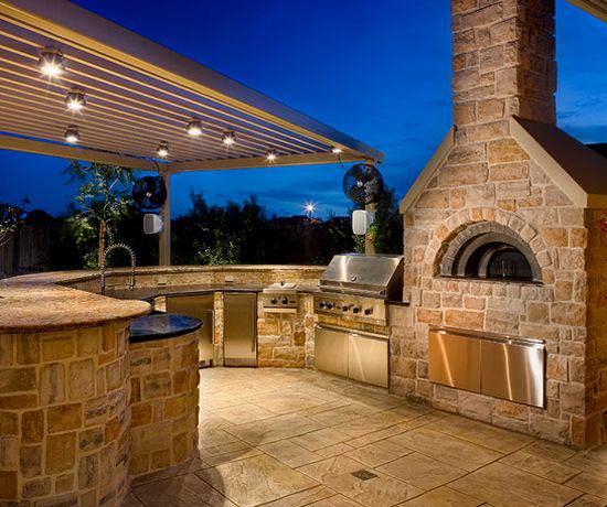 10 Tips for Designing the Ultimate Outdoor Kitchen & Living Area