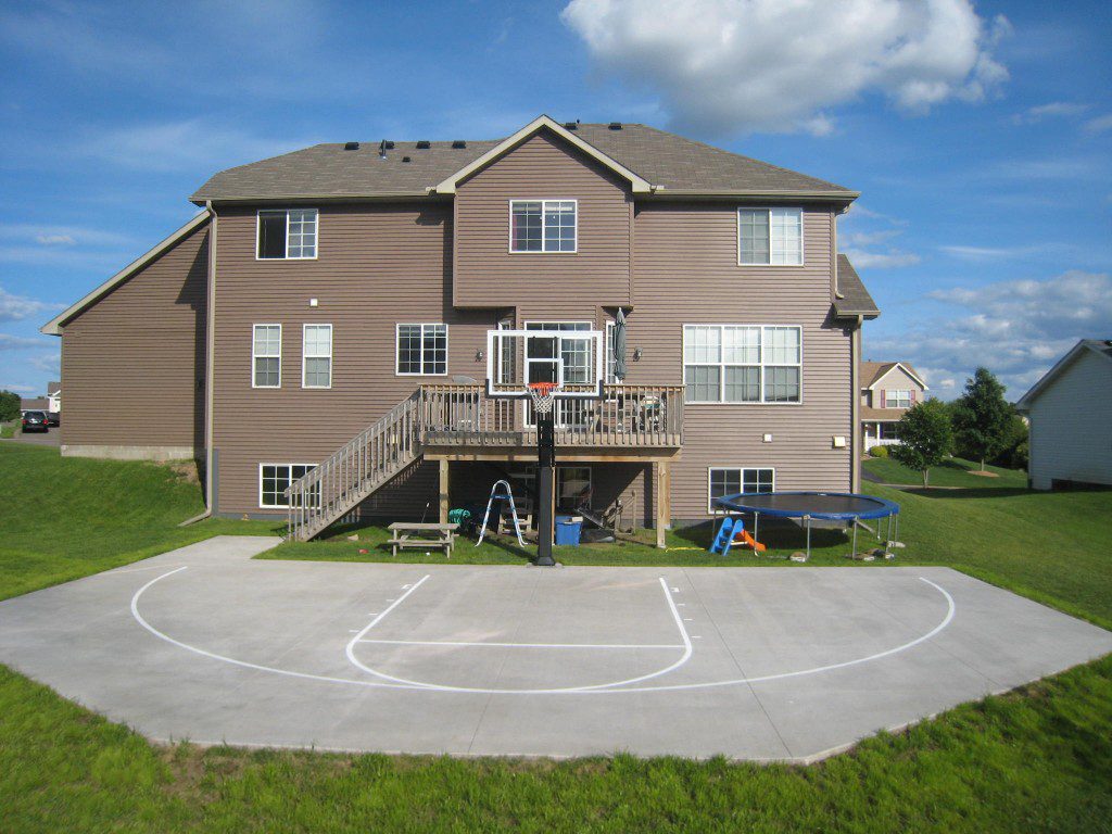 pro-dunk-platinum-backyard-court-277-source