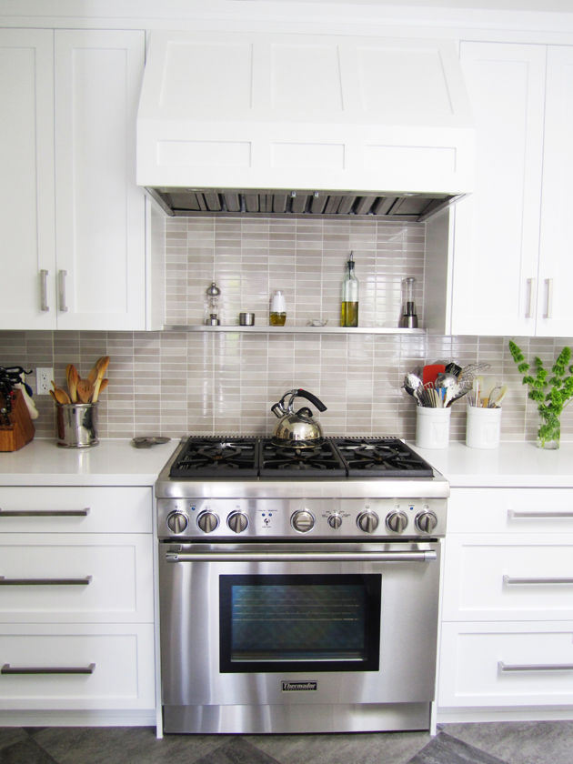 Kitchen-Remodel-Stove-and-White-Cabinets-After