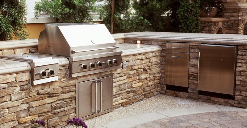 Ultimate Outdoor Kitchen & Living Area