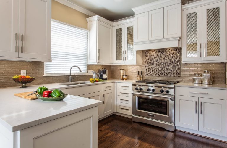 A Kitchen Designed for Entertaining: 6 Tips - Medford Remodeling