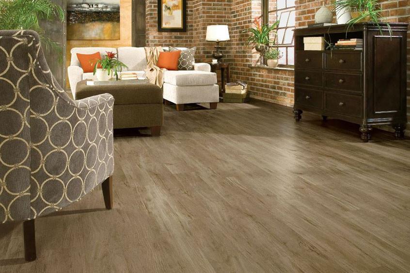 Hardwood Flooring vs. Luxury Vinyl Plank Flooring