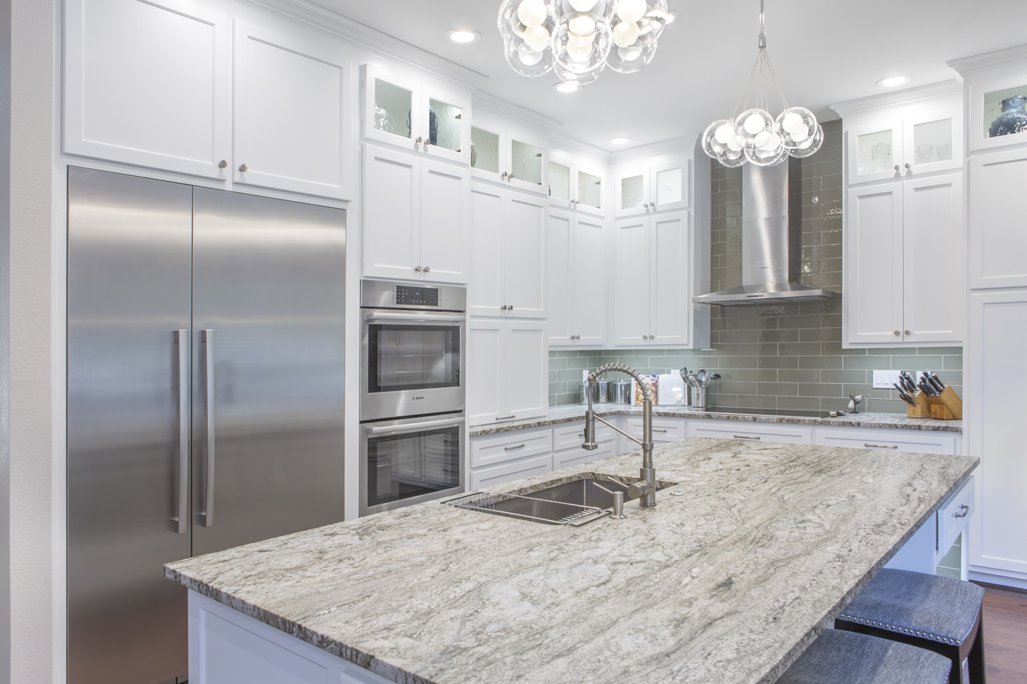 Stunning remodeled kitchen with island 